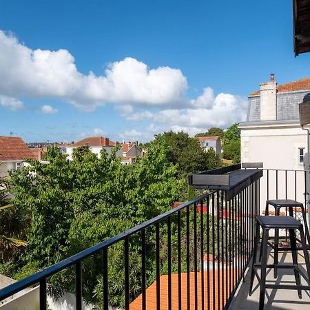 Superbe Appartement Facon Loft A 2 Pas Du Centre ! ラ・ロシェル エクステリア 写真