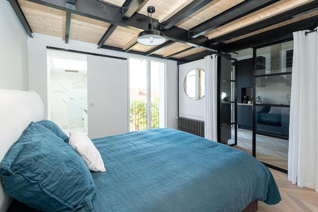 Superbe Appartement Facon Loft A 2 Pas Du Centre ! ラ・ロシェル エクステリア 写真
